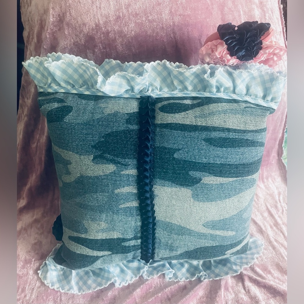 Hand Crafted Donkey Pillow Soap Sud-Scented Denim Jean Children - Picture 4 of 5